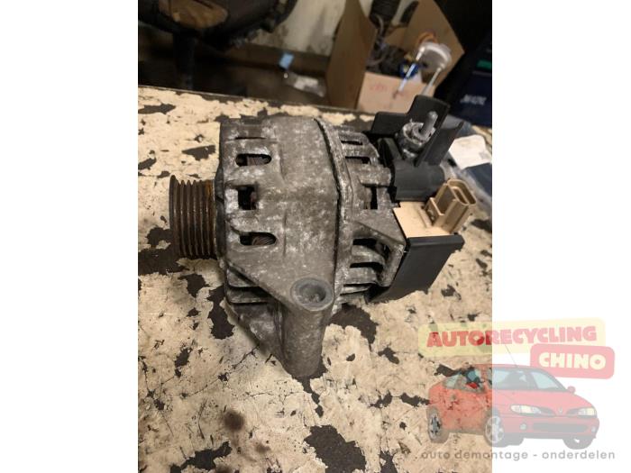 Begagnade Dynamo Ford Ka I 1.3i Pris € 35,00 Marginaltabell erbjuds av Autorecycling Chino B.V.