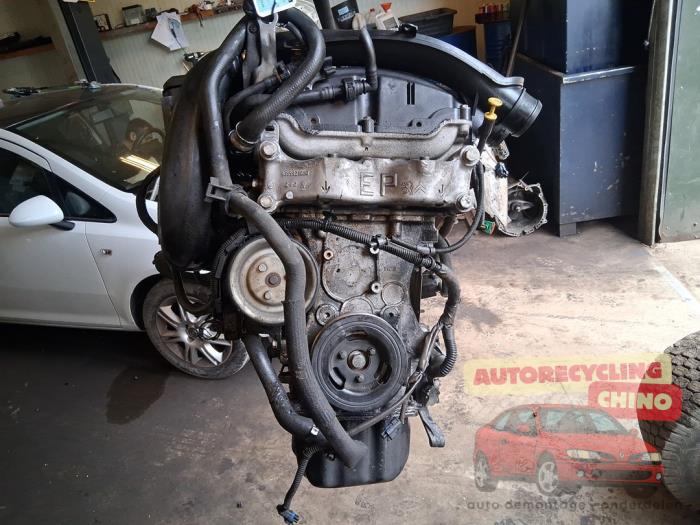 Moteur d'un Peugeot 3008 I (0U/HU) 1.6 16V THP 155 2011