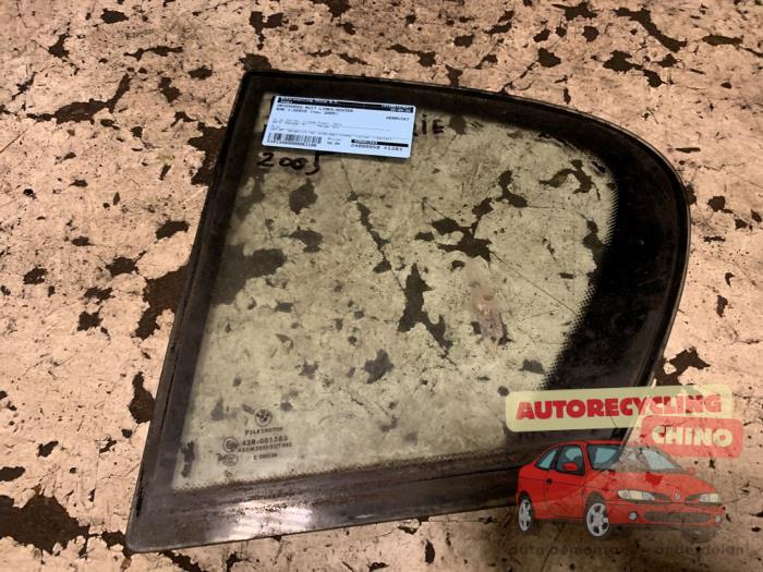 Usados Ventanilla triangular izquierda detrás BMW 1 serie (E87/87N) 116i 1.6 16V Precio € 50,00 Norma de margen ofrecido por Autorecycling Chino B.V.