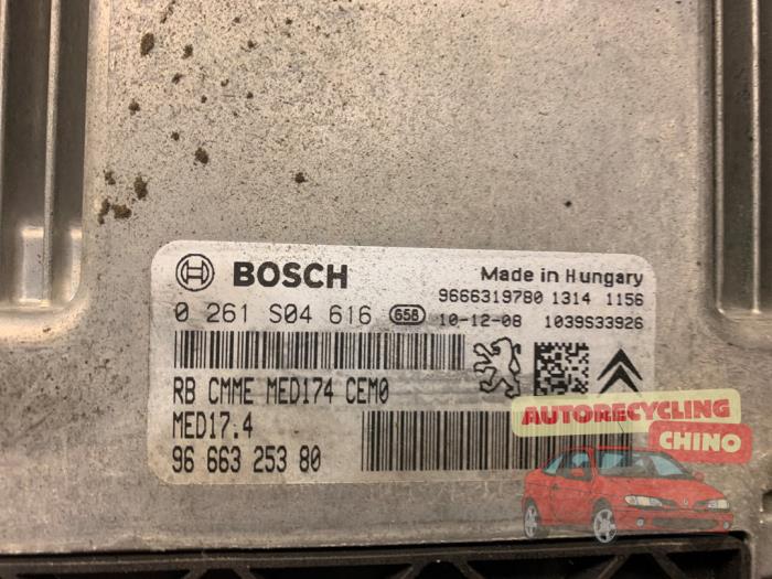 Ordinateur gestion moteur d'un Peugeot 3008 I (0U/HU) 1.6 16V THP 155 2011