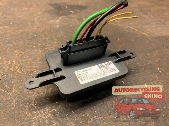 Résistance chauffage d'un Peugeot 3008 I (0U/HU) 1.6 16V THP 155 2011