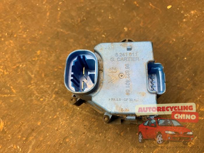 Résistance ventilateur d'un Peugeot 3008 I (0U/HU) 1.6 16V THP 155 2011