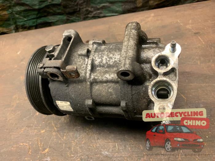 Compresseur de clim d'un Peugeot 3008 I (0U/HU) 1.6 16V THP 155 2011