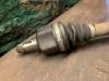 Arbre de transmission avant gauche d'un Peugeot 3008 I (0U/HU) 1.6 16V THP 155 2011