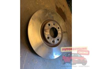 Usagé Disque de frein avant Peugeot 3008 I (0U/HU) 1.6 16V THP 155 Prix € 20,00 Règlement à la marge proposé par Autorecycling Chino B.V.