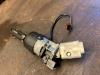 Serrure de contact + clé d'un Peugeot 3008 I (0U/HU) 1.6 16V THP 155 2011
