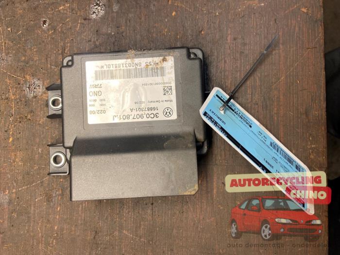 Gebrauchte Handbremse Modul Volkswagen Passat Variant (3C5) 1.8 TSI 16V Preis € 50,00 Margenregelung angeboten von Autorecycling Chino B.V.