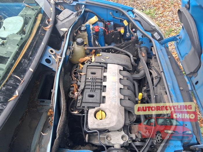 Usagé Boîte de vitesse Renault Kangoo (KC) 1.2 16V Prix € 150,00 Règlement à la marge proposé par Autorecycling Chino B.V.