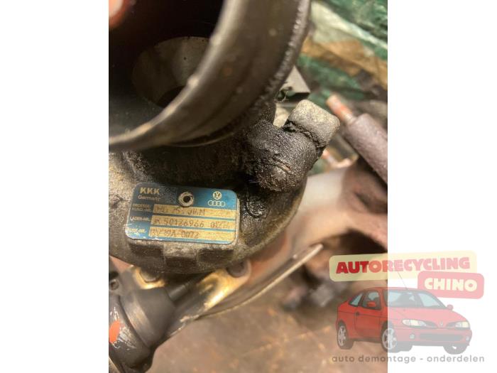 Turbo van een Volkswagen Caddy III (2KA,2KH,2CA,2CH) 1.9 TDI 2008