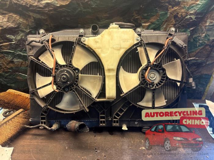 Usagé Radiateur Honda Accord (CL/CN) 2.0 i-VTEC 16V Prix € 50,00 Règlement à la marge proposé par Autorecycling Chino B.V.