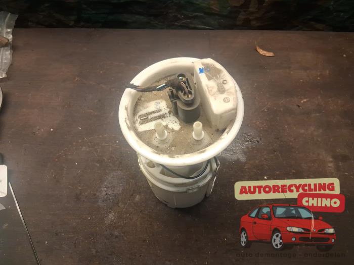 Gebrauchte Benzinpumpe Skoda Fabia II Combi 1.6i 16V Preis € 35,00 Margenregelung angeboten von Autorecycling Chino B.V.