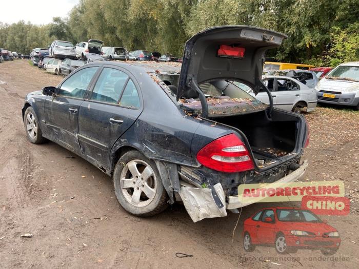 Begagnade Bensinpump Mercedes E (W211) 3.2 E-320 V6 18V Pris € 145,00 Marginaltabell erbjuds av Autorecycling Chino B.V.