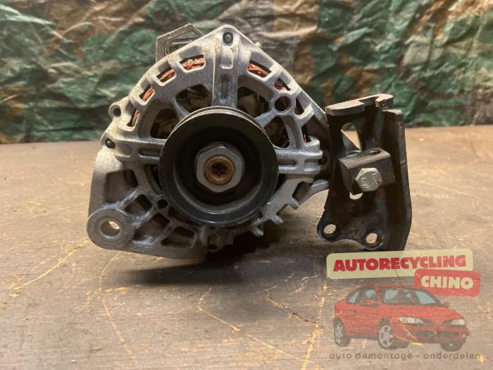 Begagnade Dynamo Kia Picanto (TA) 1.0 12V Pris € 40,00 Marginaltabell erbjuds av Autorecycling Chino B.V.