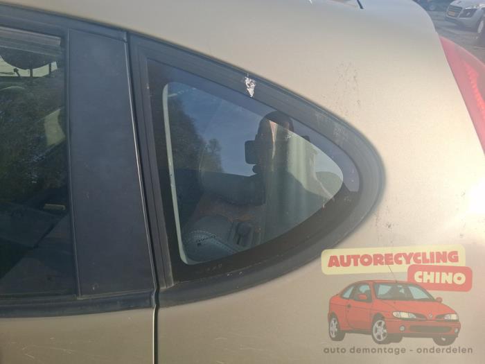Usados Ventanilla triangular izquierda detrás Chevrolet Tacuma 2.0 16V Precio € 50,00 Norma de margen ofrecido por Autorecycling Chino B.V.