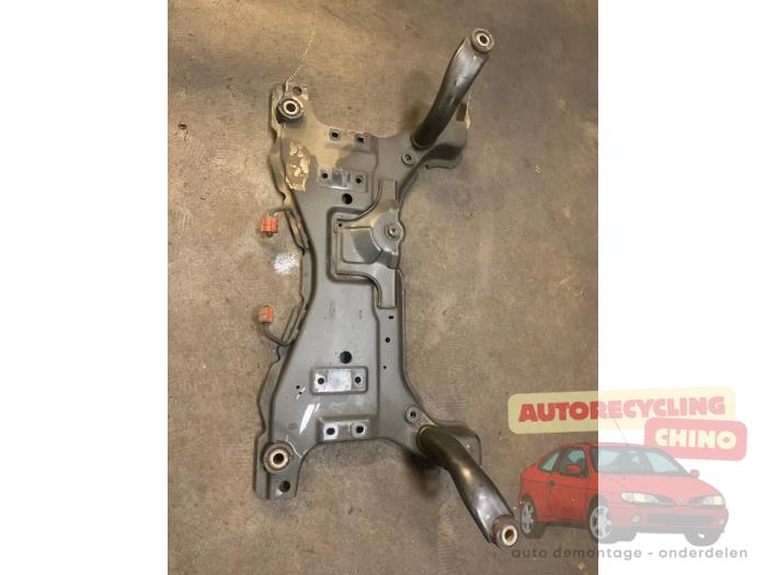 Begagnade Underram Volvo S40 (MS) 1.8 16V Pris € 100,00 Marginaltabell erbjuds av Autorecycling Chino B.V.