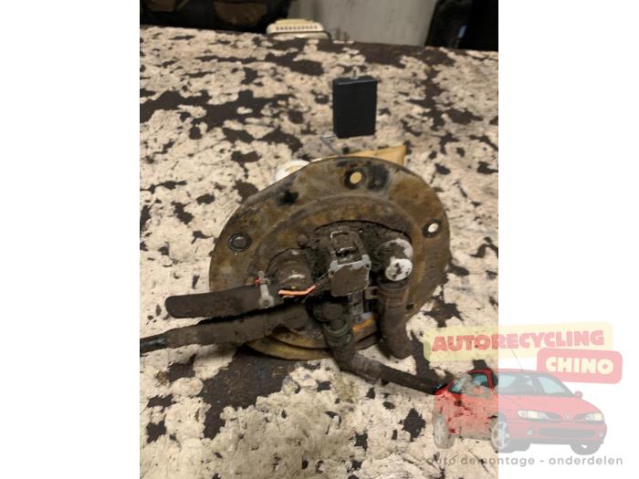 Begagnade Bensinpump Suzuki Alto (RF410) 1.1 16V Pris € 35,00 Marginaltabell erbjuds av Autorecycling Chino B.V.