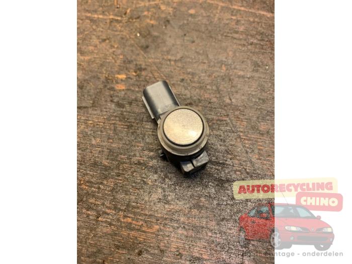 Usados Sensor PDC Ford B-Max (JK8) 1.0 EcoBoost 12V 100 Precio € 25,00 Norma de margen ofrecido por Autorecycling Chino B.V.