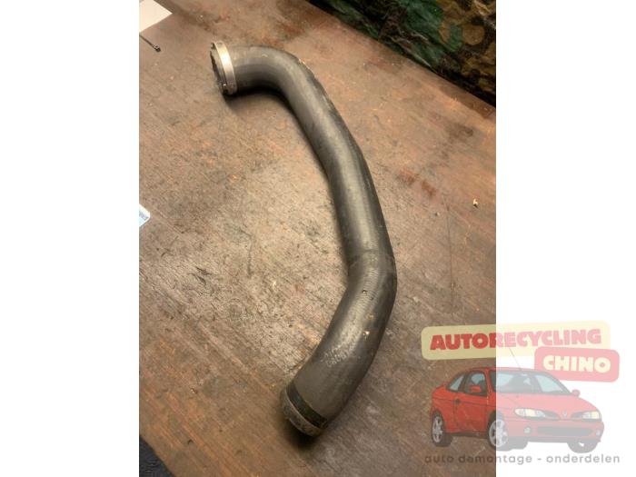 Gebrauchte Intercooler Schlauch Ford B-Max (JK8) 1.0 EcoBoost 12V 100 Preis € 35,00 Margenregelung angeboten von Autorecycling Chino B.V.