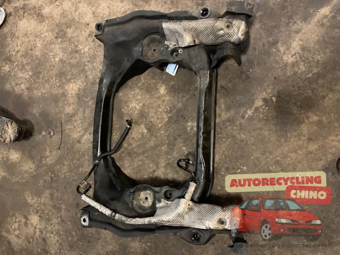 Used Subframe Mercedes S (W221) 3.0 S-320 CDI 24V Price € 150,00 Margin scheme offered by Autorecycling Chino B.V.