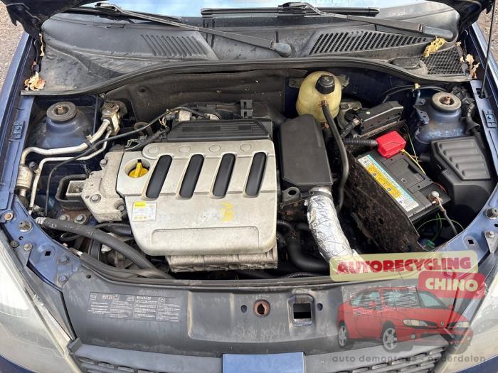 Gebrauchte Motor Renault Clio II (BB/CB) 1.4 16V Preis € 300,00 Margenregelung angeboten von Autorecycling Chino B.V.