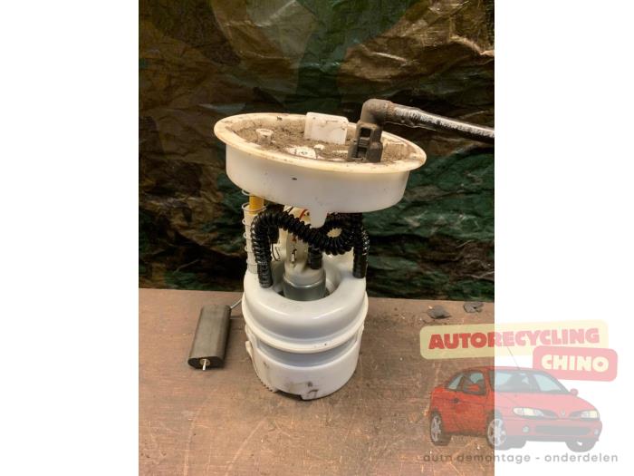 Gebrauchte Benzinpumpe Mini Mini (R56) 1.4 16V One Preis € 50,00 Margenregelung angeboten von Autorecycling Chino B.V.