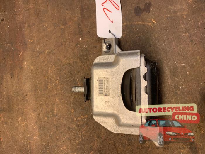 Used Engine mount Mini Mini (R56) 1.4 16V One Price € 35,00 Margin scheme offered by Autorecycling Chino B.V.