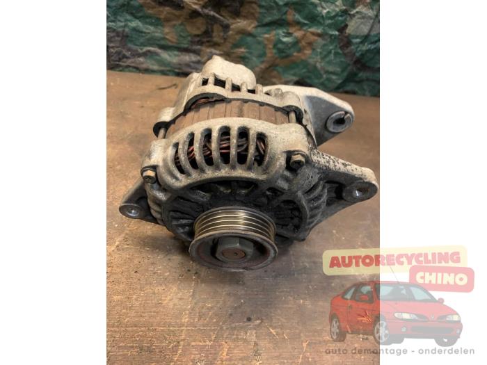 Begagnade Dynamo Mazda 626 (GF12) 1.8i 16V Pris € 35,00 Marginaltabell erbjuds av Autorecycling Chino B.V.