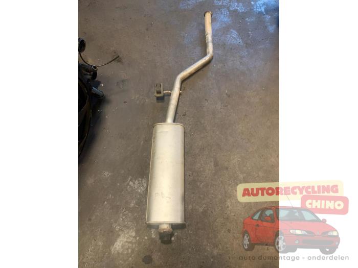 Gebrauchte Auspuff Mitteldämpfer Peugeot 206 (2A/C/H/J/S) 1.6 XS,XT Preis € 35,00 Margenregelung angeboten von Autorecycling Chino B.V.