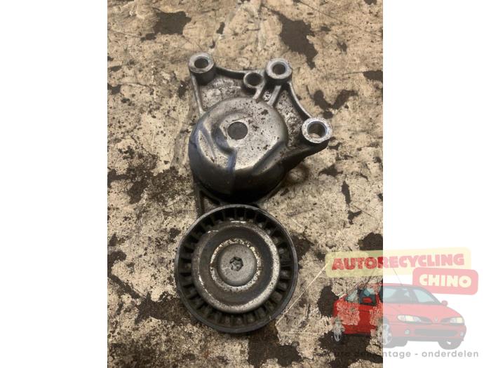 Usados Rodillo tensor correa múltiple Peugeot 508 SW (8E/8U) 1.6 HDiF 16V Precio € 20,00 Norma de margen ofrecido por Autorecycling Chino B.V.