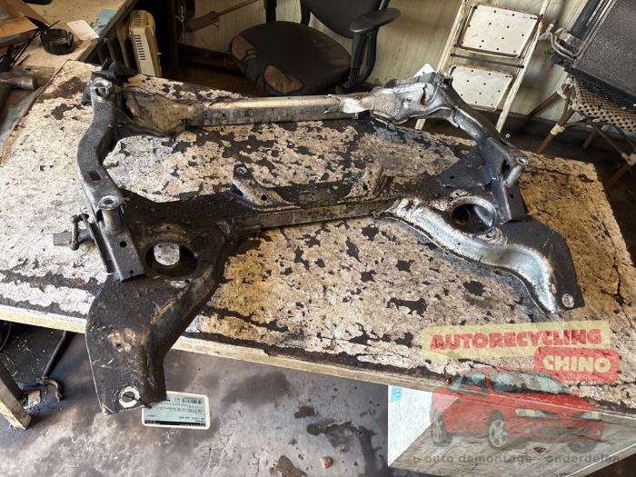 Used Subframe BMW 3 serie Touring (E91) 318i 16V Price € 50,00 Margin scheme offered by Autorecycling Chino B.V.