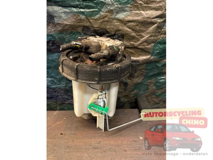 Gebrauchte Benzinpumpe Peugeot 306 (7A/C/S) 1.8i 16V Preis € 35,00 Margenregelung angeboten von Autorecycling Chino B.V.