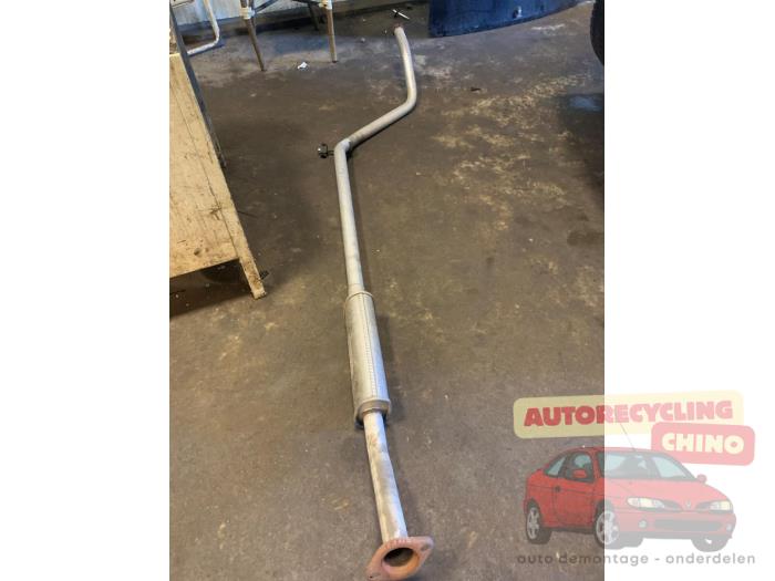 Gebrauchte Auspuff Mitteldämpfer Peugeot 307 (3A/C/D) 1.6 16V Preis € 40,00 Margenregelung angeboten von Autorecycling Chino B.V.