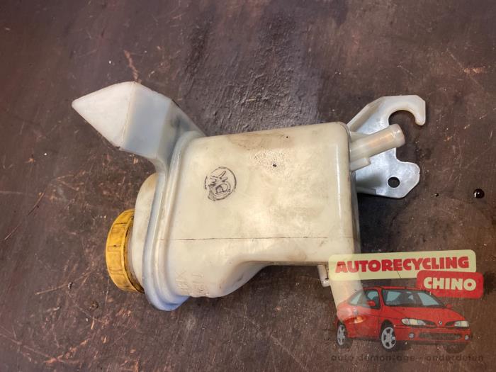 Gebrauchte Lenkkraftverstärker Ölbehälter Fiat Doblo Cargo (263) 1.4 T-Jet 16V Natural Power Preis € 20,00 Margenregelung angeboten von Autorecycling Chino B.V.