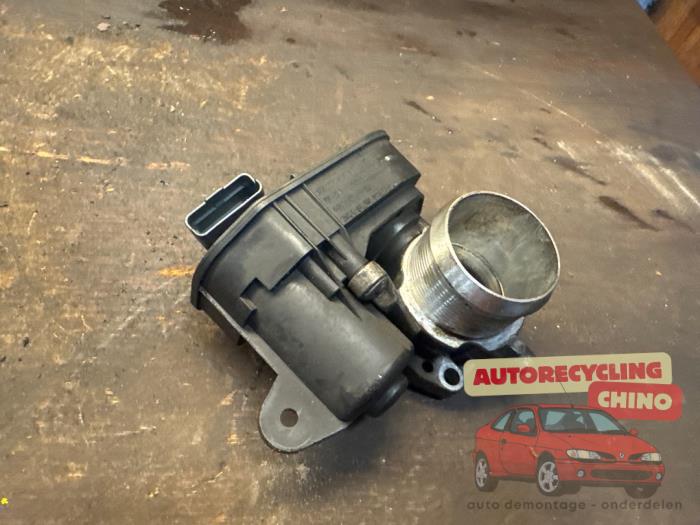 Gebrauchte Drosselklappengehäuse Citroen C4 Berline (NC) 1.2 12V PureTech 130 Preis € 60,00 Margenregelung angeboten von Autorecycling Chino B.V.