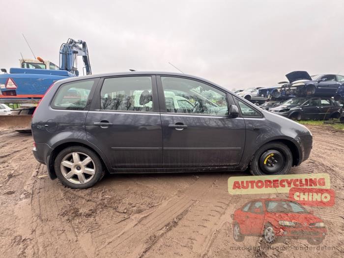 Usados Ventanilla triangular derecha delante Ford C-Max (DM2) 1.6 TDCi 16V 109 Precio € 75,00 Norma de margen ofrecido por Autorecycling Chino B.V.