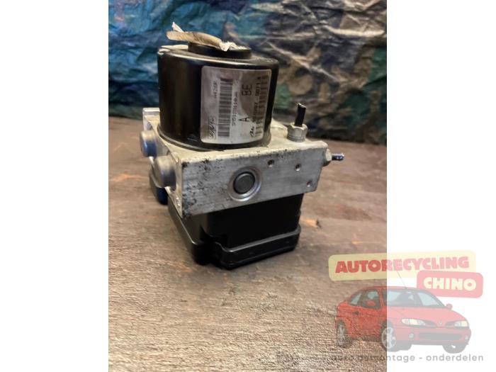 Begagnade ABS-pump Ford C-Max (DM2) 1.6 TDCi 16V 109 Pris € 50,00 Marginaltabell erbjuds av Autorecycling Chino B.V.
