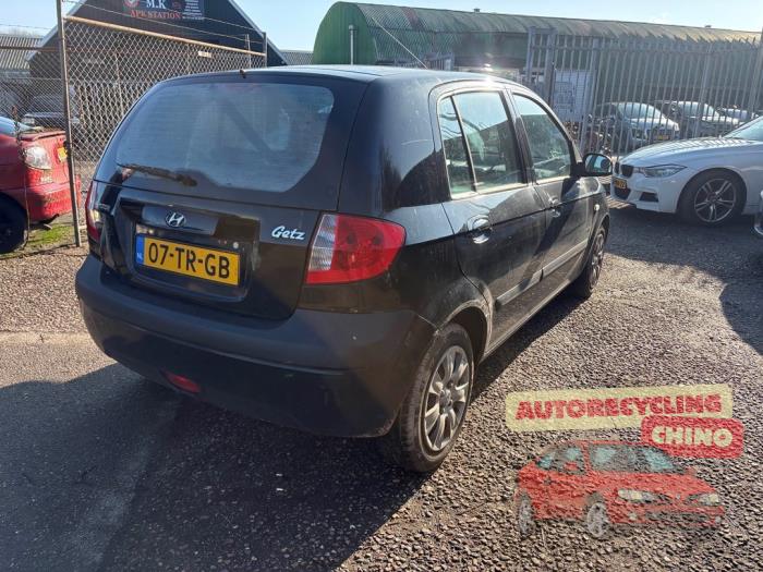 Usados Ventanilla triangular derecha detrás Hyundai Getz 1.4i 16V Precio € 50,00 Norma de margen ofrecido por Autorecycling Chino B.V.