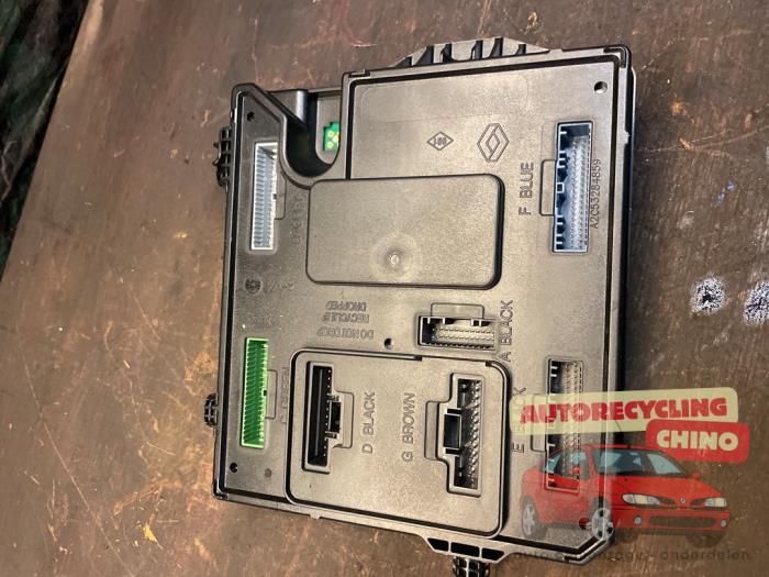 Used Body control computer Renault Scénic III (JZ) 1.2 16V TCe 115 Energy Price € 50,00 Margin scheme offered by Autorecycling Chino B.V.