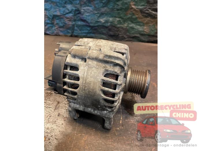 Begagnade Dynamo Renault Scénic III (JZ) 1.2 16V TCe 115 Energy Pris € 100,00 Marginaltabell erbjuds av Autorecycling Chino B.V.