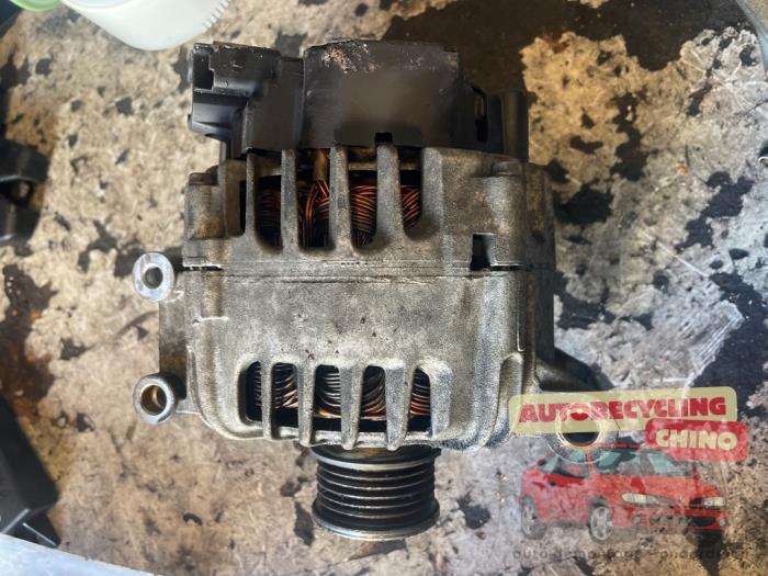Begagnade Dynamo Citroen C4 Berline (NC) 1.6 16V VTi Pris € 75,00 Marginaltabell erbjuds av Autorecycling Chino B.V.