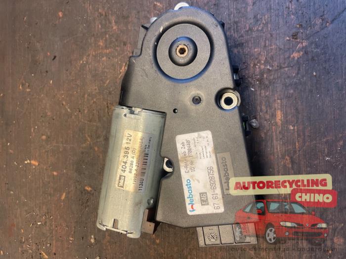 Gebrauchte Schiebedach Motor Mini Mini Cooper S (R53) 1.6 16V Preis € 125,00 Margenregelung angeboten von Autorecycling Chino B.V.