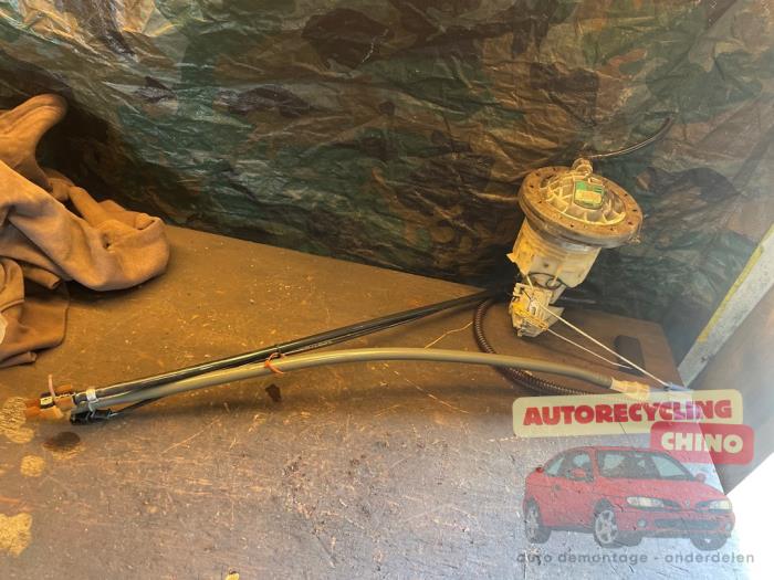 Gebrauchte Tankschwimmer Mini Mini Cooper S (R53) 1.6 16V Preis € 35,00 Margenregelung angeboten von Autorecycling Chino B.V.