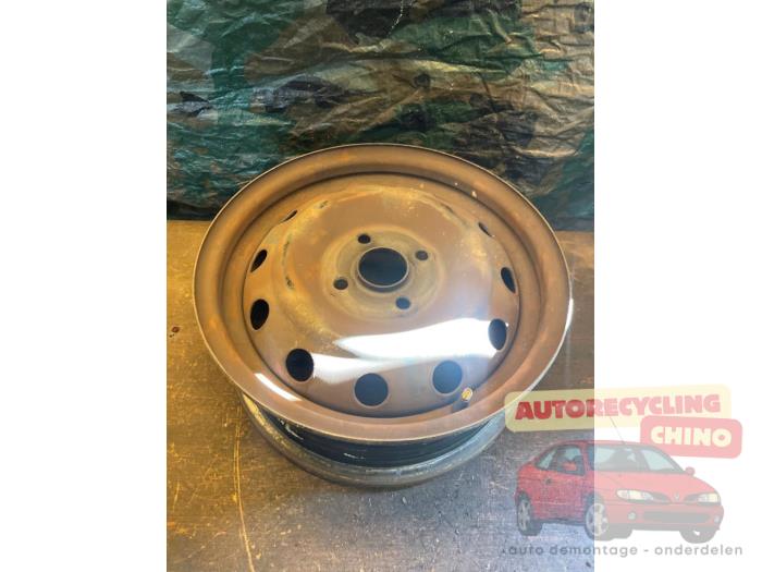 Używane Obrecz Kia Picanto (BA) 1.0 12V Cena € 25,00 Procedura marży oferowane przez Autorecycling Chino B.V.