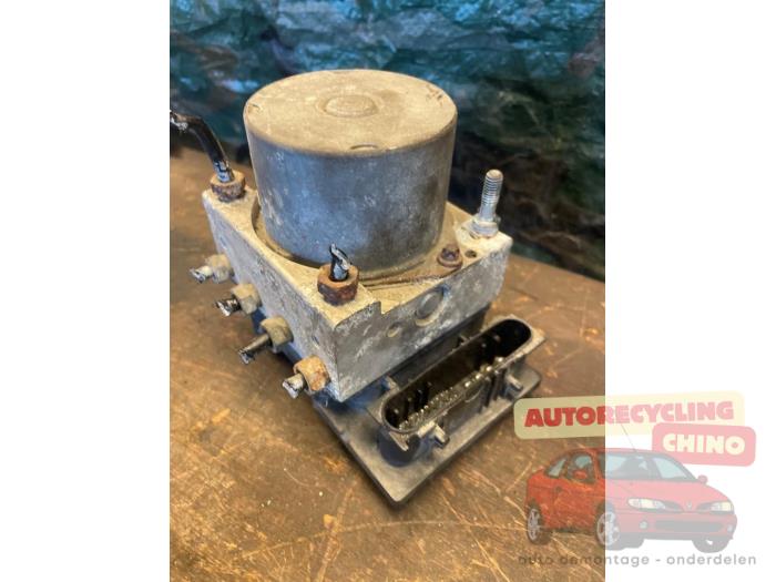 Begagnade ABS-pump Mitsubishi Colt (Z2/Z3) 1.3 16V Pris € 40,00 Marginaltabell erbjuds av Autorecycling Chino B.V.