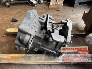 Getriebe van een Volkswagen Caddy III (2KA,2KH,2CA,2CH) 1.9 TDI 2009