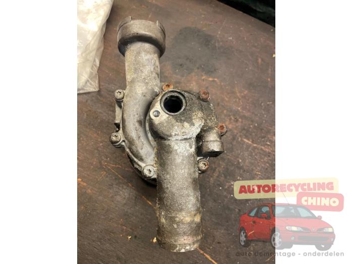 Vattenpump från en Saab 9-3 I (YS3D) 2.0t 16V Ecopower 2001