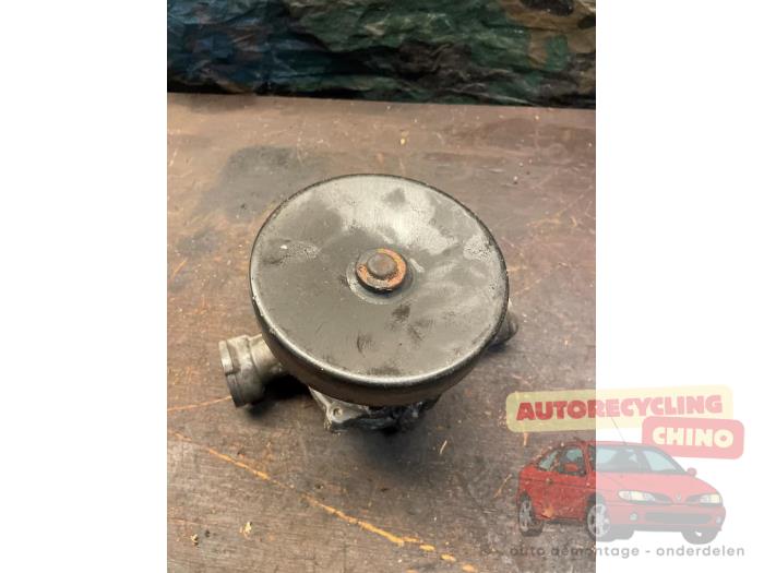 Vattenpump från en Saab 9-3 I (YS3D) 2.0t 16V Ecopower 2001