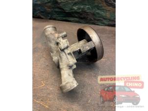 Vattenpump från en Saab 9-3 I (YS3D) 2.0t 16V Ecopower 2001