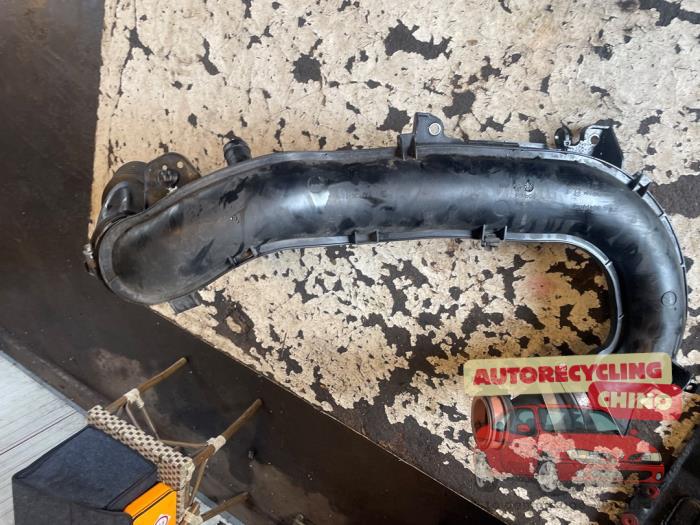 Gebrauchte Intercooler Rohr Ford Focus 3 Wagon 2.0 TDCi 16V 140 Preis € 50,00 Margenregelung angeboten von Autorecycling Chino B.V.