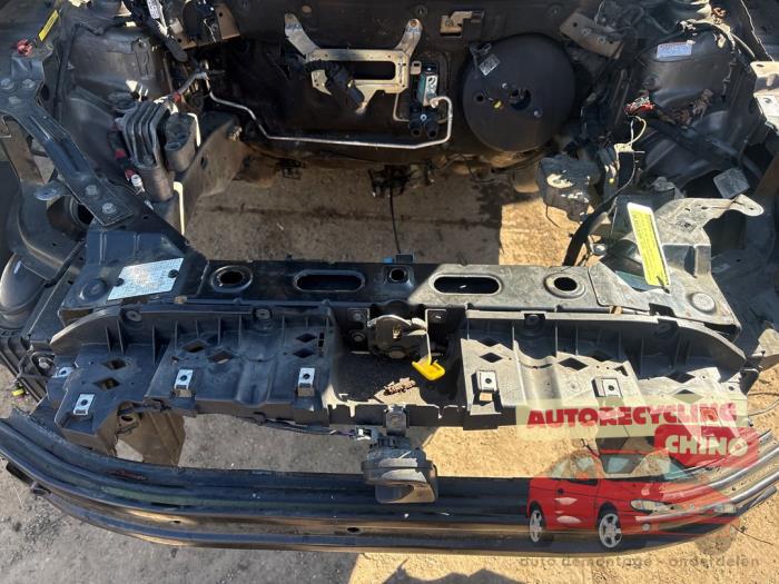 Używane Panel przedni Lancia Delta (844) 1.8 Di T-Jet 16V Cena € 125,00 Procedura marży oferowane przez Autorecycling Chino B.V.